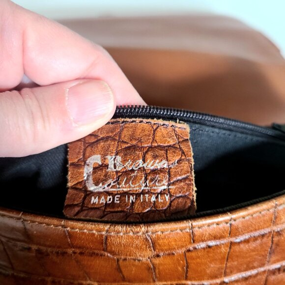 Browns Couture Made in Italy brown leather messenger bag with decorative buckle. - Picture 10 of 10
